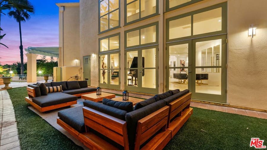 Property photo for 1368 Doheny Place, Los Angeles, CA
