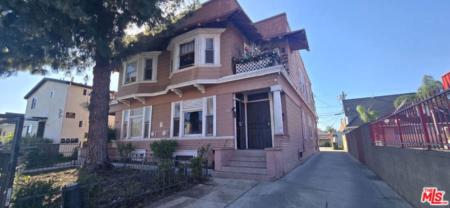 Property photo for 1315 S Westmoreland Avenue, Los Angeles, CA