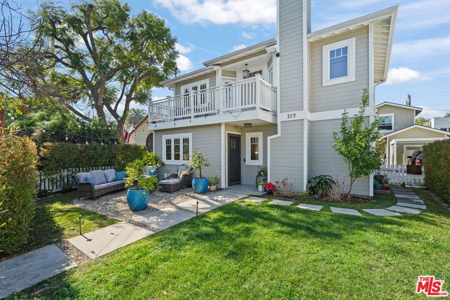 Property photo for 359 Termino Avenue, Long Beach, CA