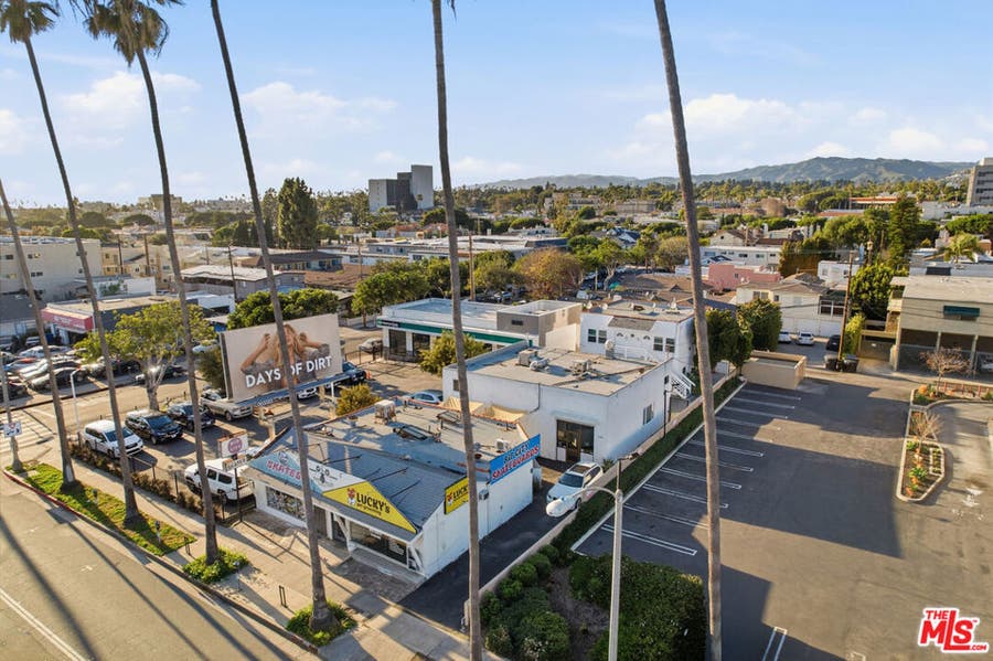 Property photo for 2709 Santa Monica Boulevard, Santa Monica, CA