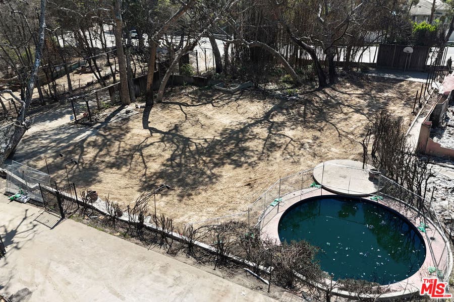 Property photo for 909 Rivas Canyon Road, Pacific Palisades, CA