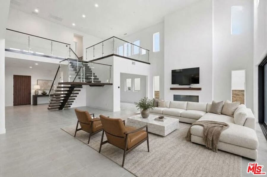 Property photo for 20568 Edgewood Court, Chatsworth, CA