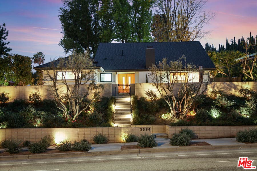 Property photo for 3584 Sepulveda Boulevard, Sherman Oaks, CA