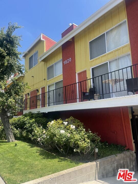 Property photo for 1820 S Bentley Avenue, #106, Los Angeles, CA