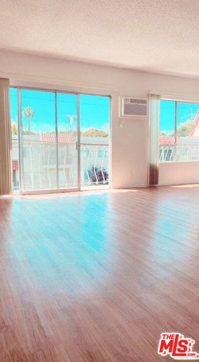 Property photo for 11081 ROSE Avenue, #10, Los Angeles, CA