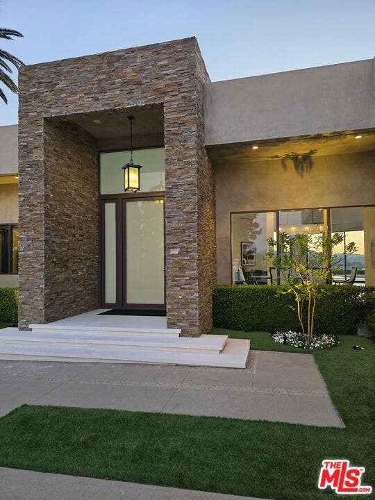 Property photo for 16167 Royal Oak Road, Encino, CA