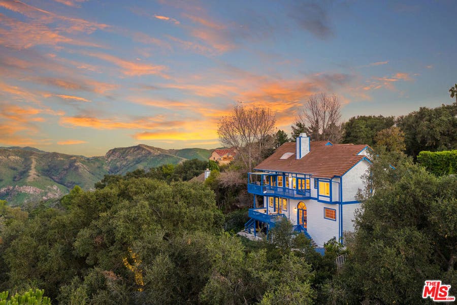 Property photo for 20675 Medley Lane, Topanga, CA