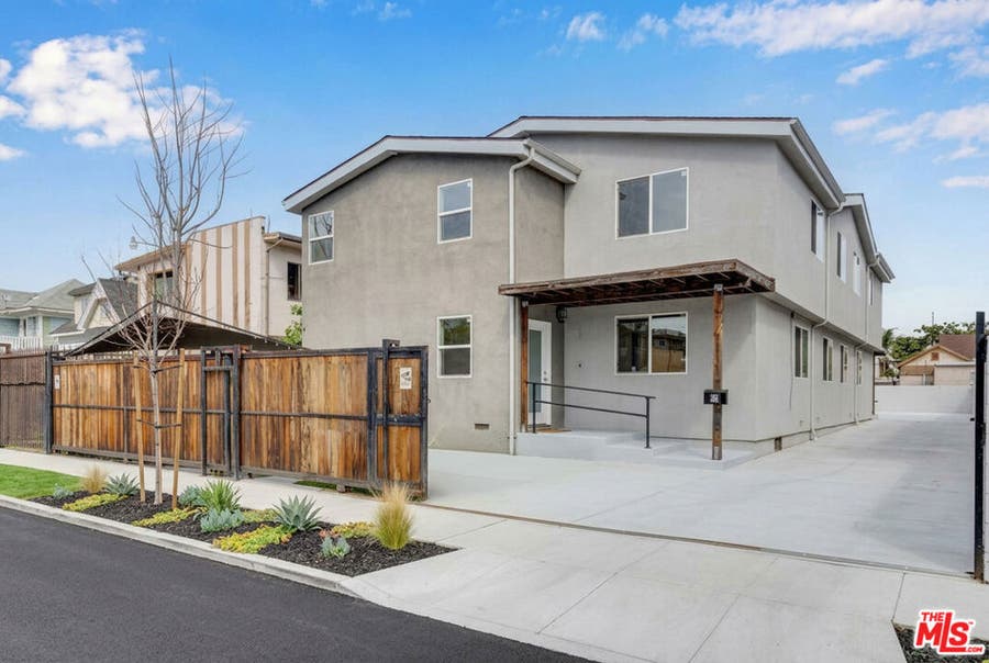 Property photo for 231 E 25th Street, Los Angeles, CA