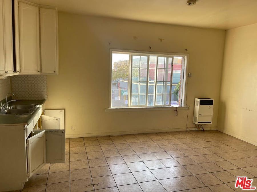 Property photo for 1005 W 46TH Avenue, #4, Los Angeles, CA