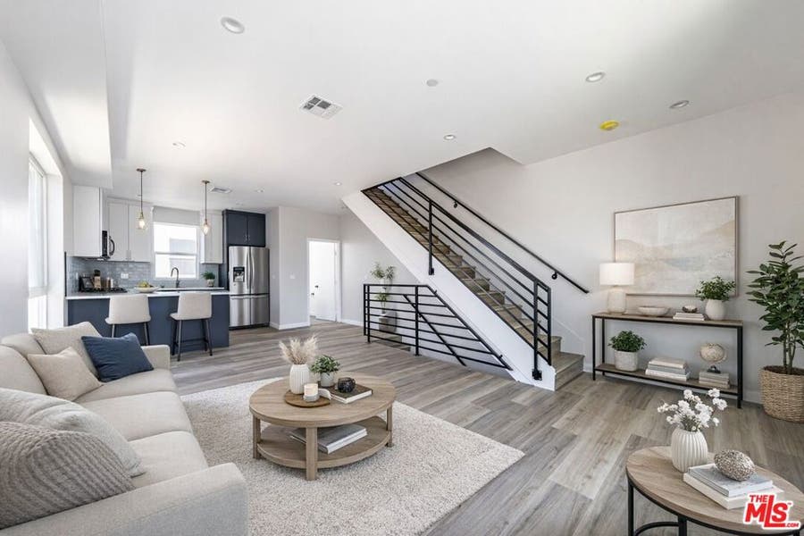Property photo for 6700 Balboa Boulevard, #2, Van Nuys, CA