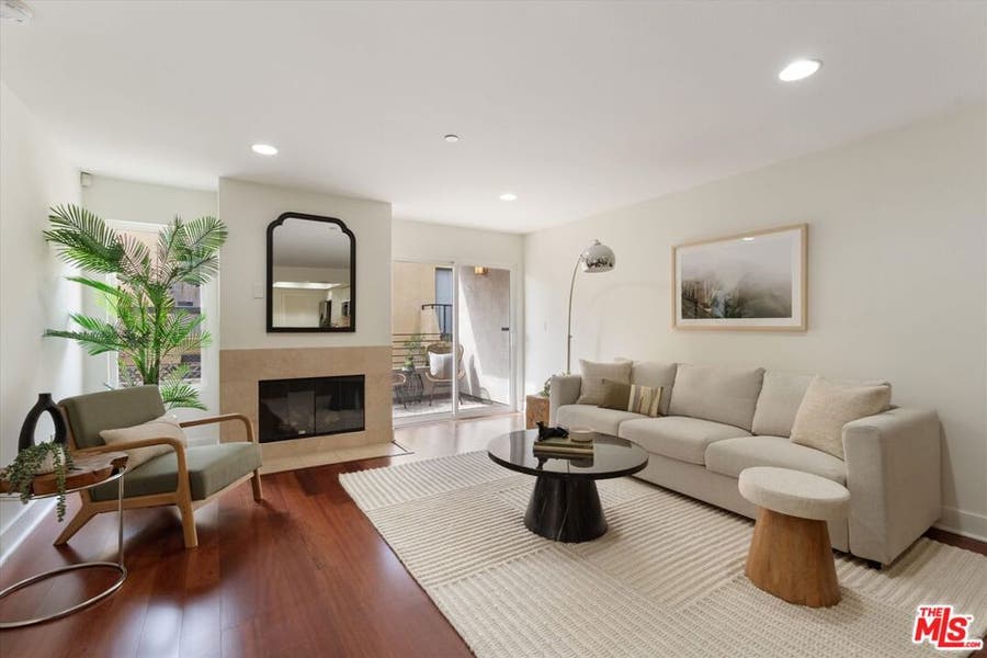 Property photo for 1951 N Beachwood Drive, #206, Los Angeles, CA