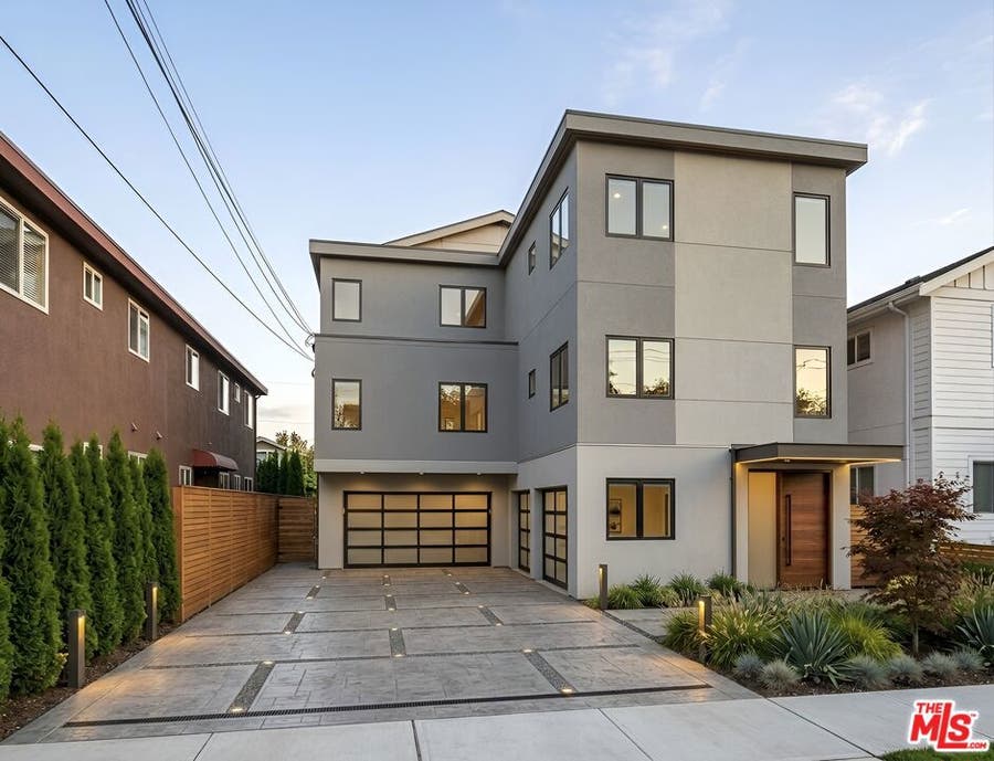 Property photo for 715 E 41st Place, Los Angeles, CA