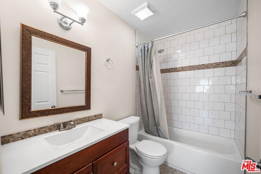 Property photo for 432 N Harvard Boulevard, Los Angeles, CA