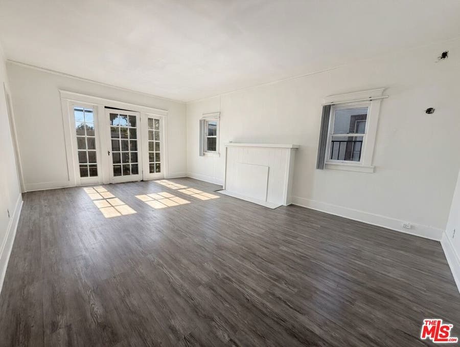 Property photo for 881 W 23rd Street, Los Angeles, CA