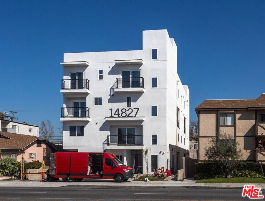 Property photo for 14827 Victory Boulevard, Van Nuys, CA