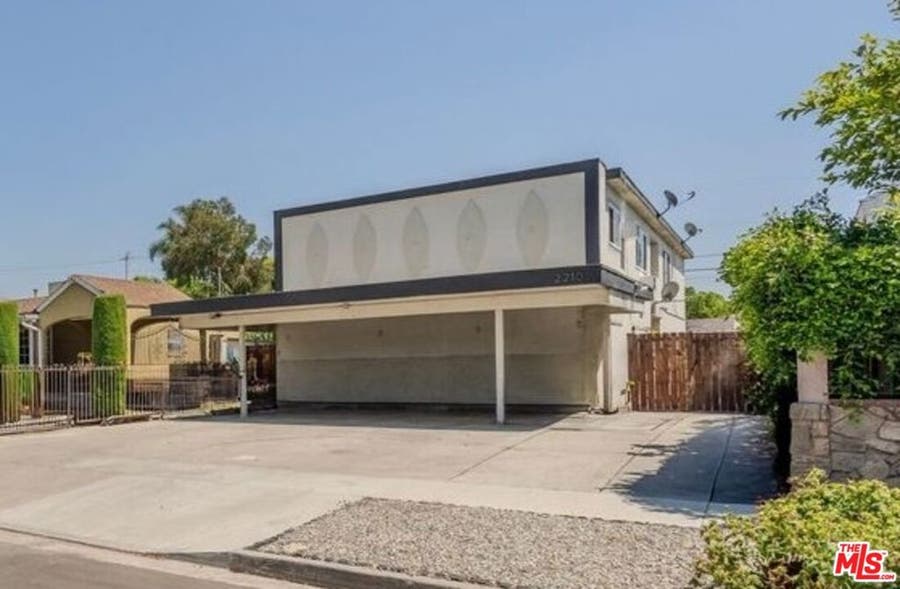 Property photo for 2210 S Sycamore Avenue, #3, Los Angeles, CA