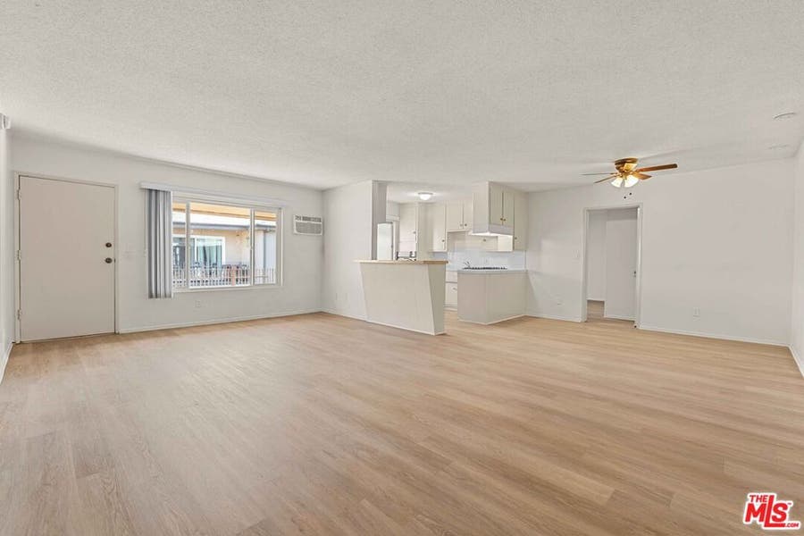 Property photo for 15540 Moorpark Street, #8, Encino, CA