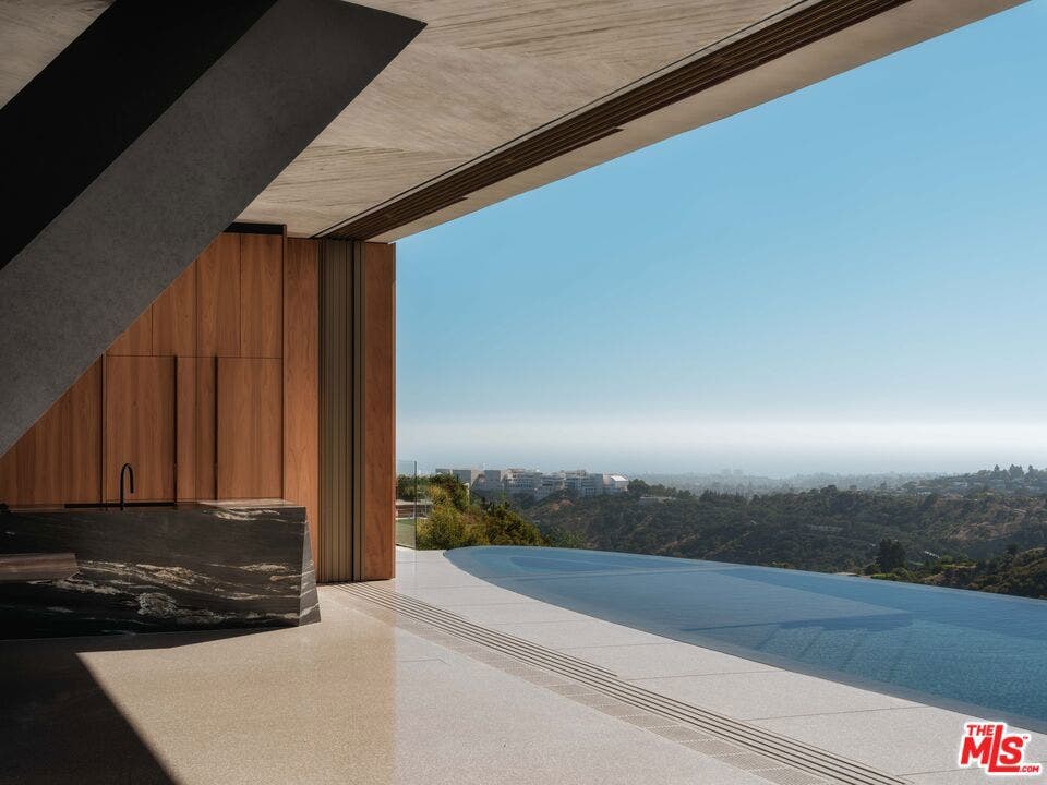 1331 Linda Flora Drive, Los Angeles, CA 90049 1331 Linda Flora Drive, Los Angeles, CA 90049
