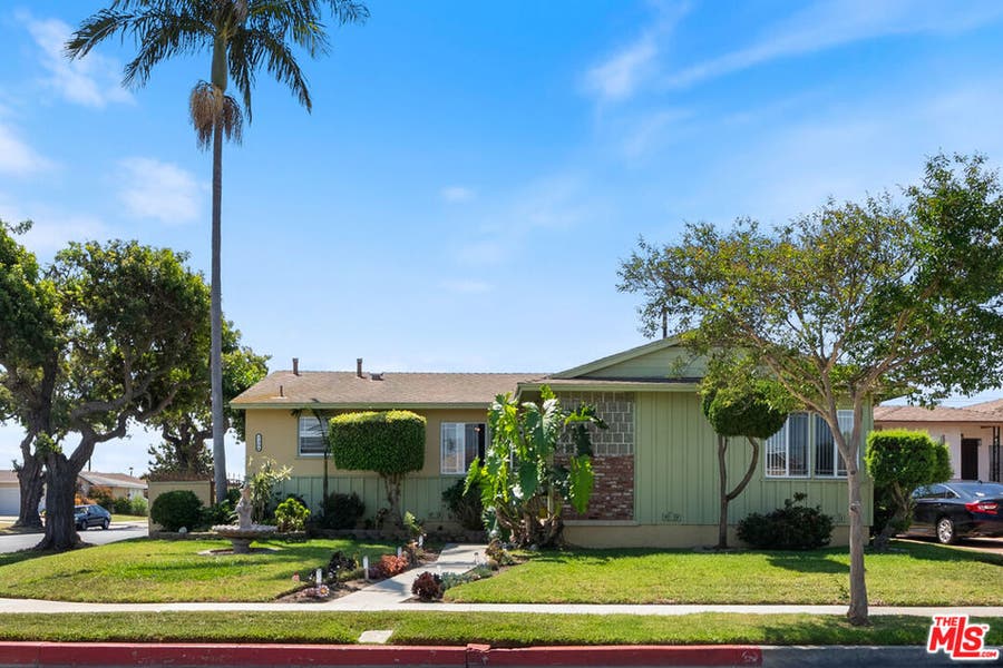 Property photo for 2904 W 137th Street, Gardena, CA