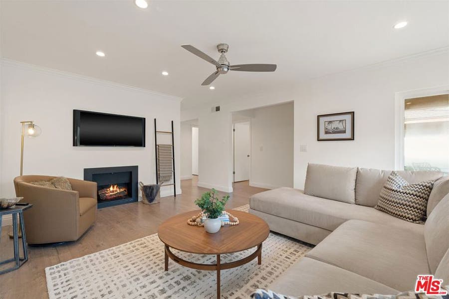 Property photo for 32136 Watergate Road, Westlake Village, CA