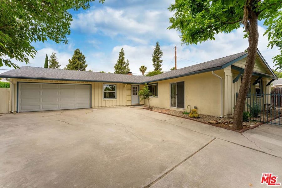 Property photo for 22736 Cantlay Street, West Hills, CA