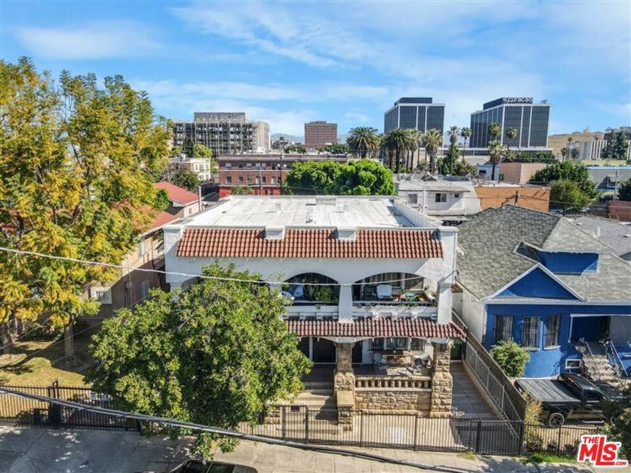 Property photo for 1651 W 11th Place, Los Angeles, CA