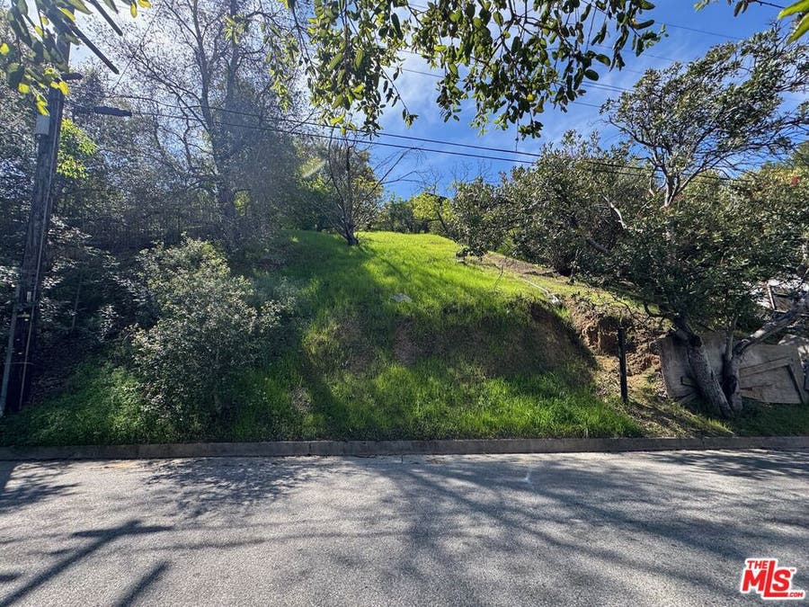 Property photo for 1127 Oneonta Drive, Los Angeles, CA
