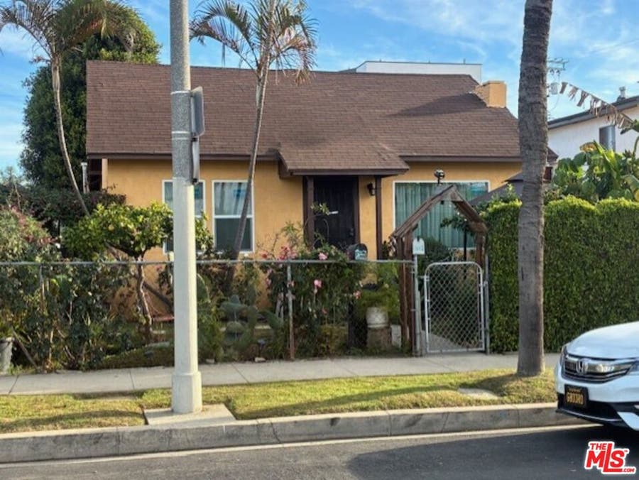 Property photo for 3142 S Halm Avenue, Los Angeles, CA