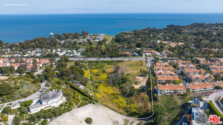 Property photo for 28517 Pacific Coast Highway, Malibu, CA