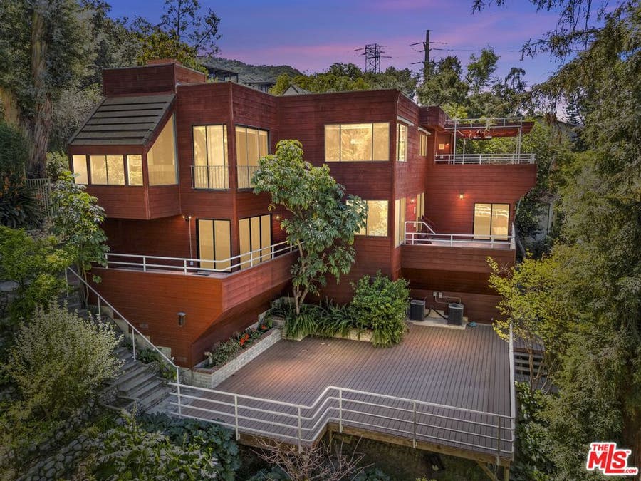 Property photo for 3275 Buckingham Road, Glendale, CA