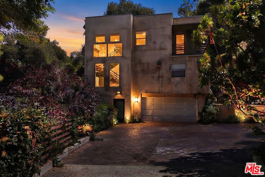 Property photo for 7024 Treasure Trail, Los Angeles, CA