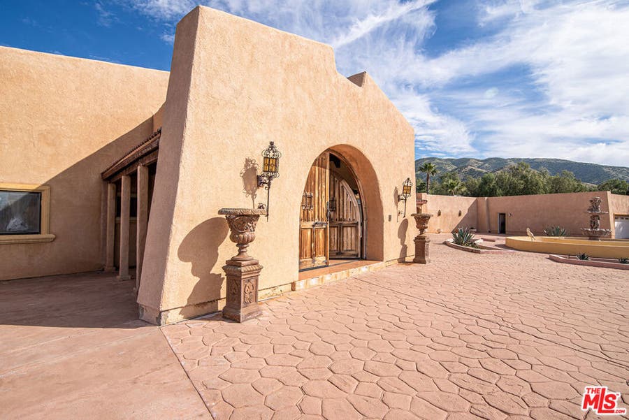 Property photo for 35931 Via Famero Drive, Acton, CA