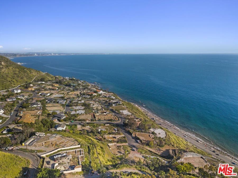 Property photo for 20541 Roca Chica Drive, Malibu, CA