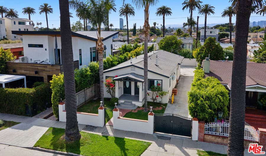 Property photo for 2821 S Sycamore Avenue, Los Angeles, CA