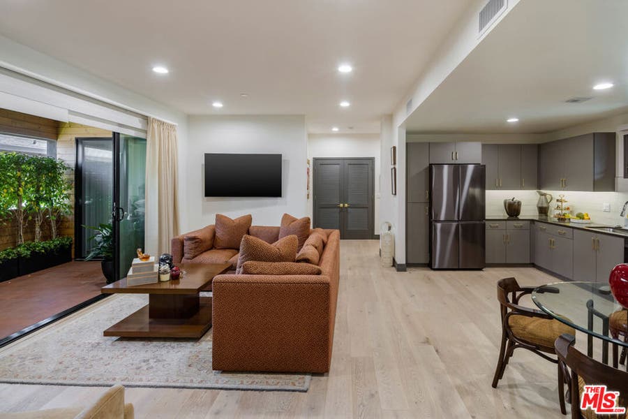 Property photo for 118 N Orlando Avenue, #201, Los Angeles, CA
