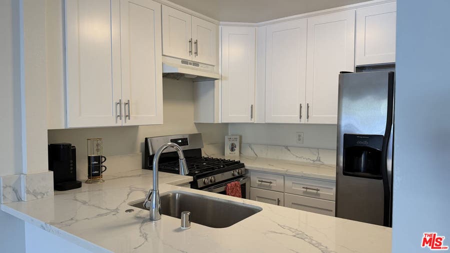 Property photo for 326 S Manhattan Place, #108, Los Angeles, CA