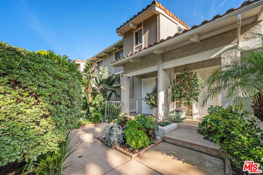 Property photo for 28378 Rey De Copas Lane, Malibu, CA