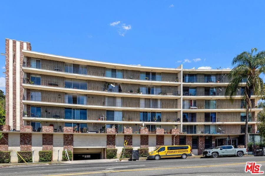 Property photo for 2260 N Cahuenga Boulevard, #502, Los Angeles, CA