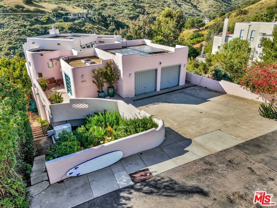 Property photo for 2915 Valmere Drive, Malibu, CA
