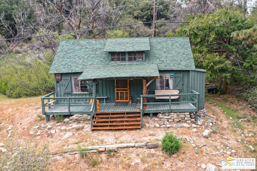 Property photo for 69 Seven Oaks Trail, Angelus Oaks, CA