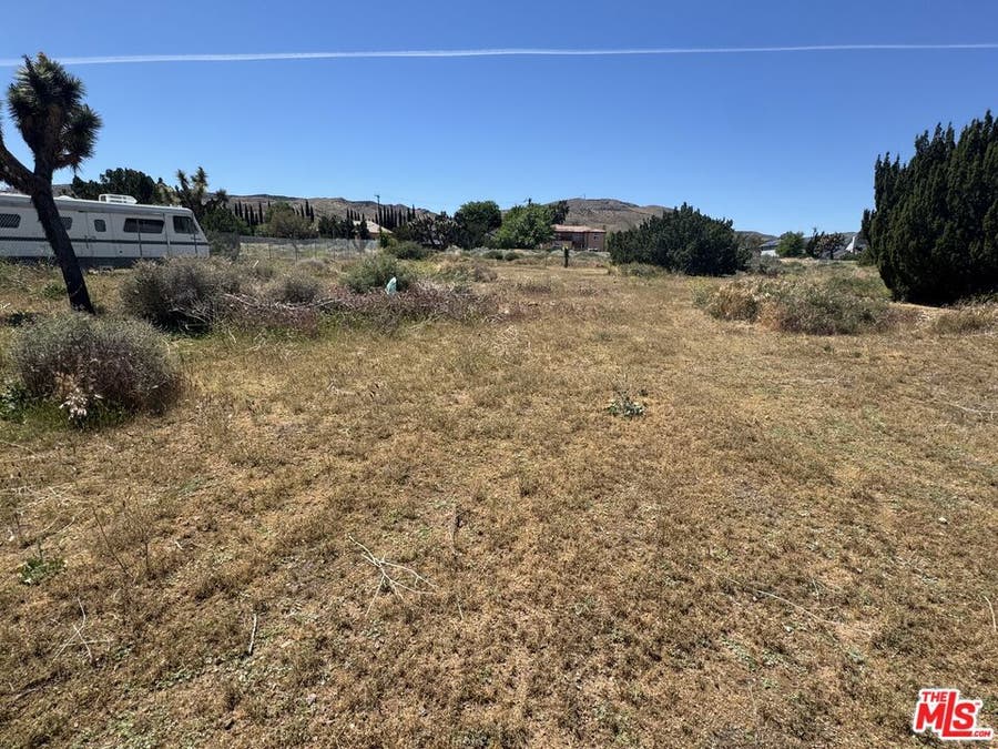 Property photo for 0 Vic Harold Cedar  Ash, Palmdale, CA