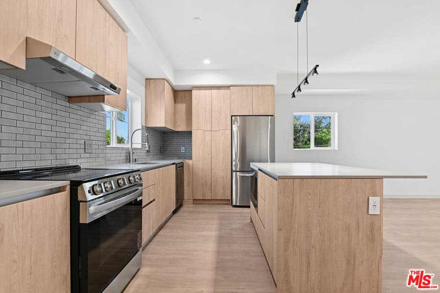 Property photo for 2523 S Orange Drive, Los Angeles, CA