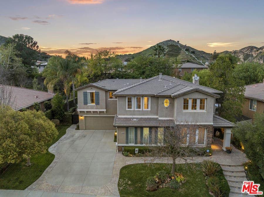 Property photo for 24981 Greensbrier Drive, Stevenson Ranch, CA