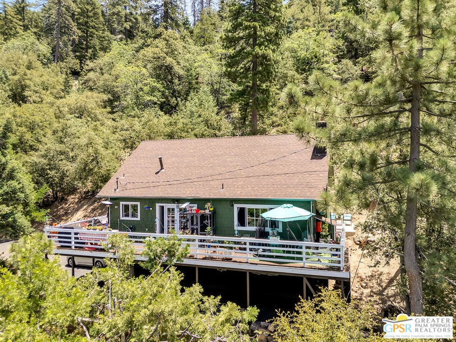 Property photo for 23971 Skyview Drive, Idyllwild, CA