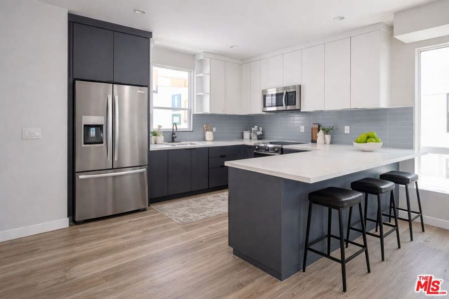 Property photo for 6700 Balboa Boulevard, #1, Van Nuys, CA