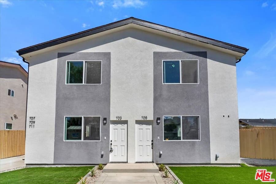 Property photo for 707 W 80th Street, Los Angeles, CA