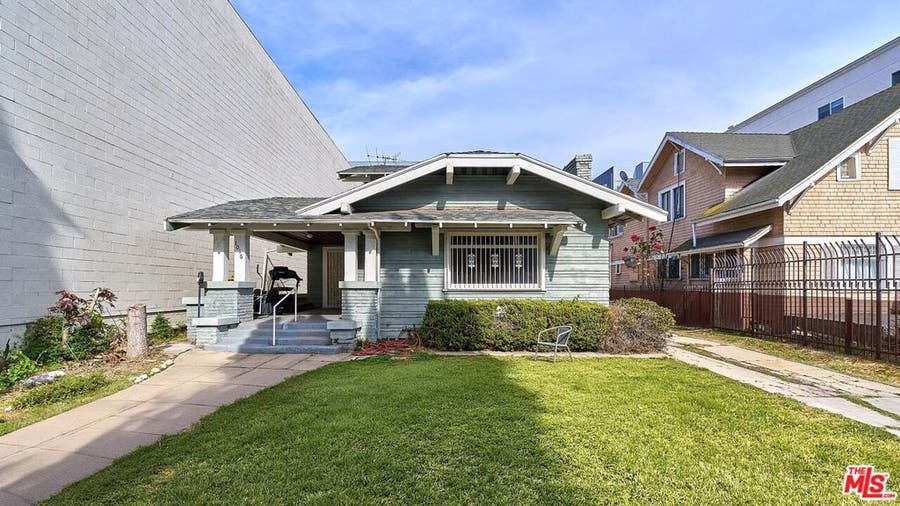 Property photo for 1016 S Oxford Avenue, Los Angeles, CA