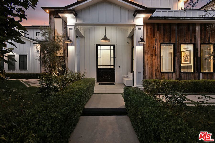 Property photo for 17201 Mccormick Street, Encino, CA