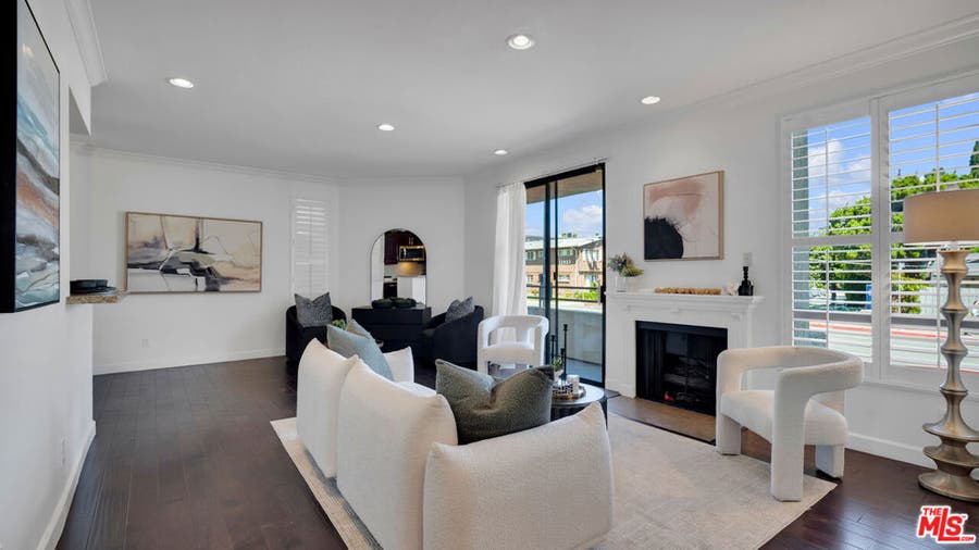Property photo for 13920 Moorpark Street, #106, Sherman Oaks, CA
