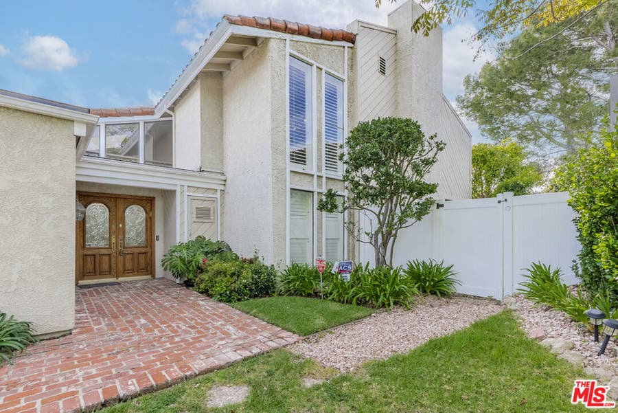 Property photo for 2637 Angelo Drive, Los Angeles, CA